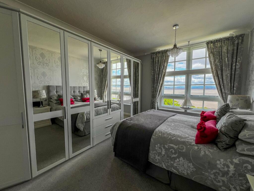 Spacious two-bedroom apartment in Fedden Village, Portishead, featuring modern interiors, stunning views, and access to top-notch amenities.